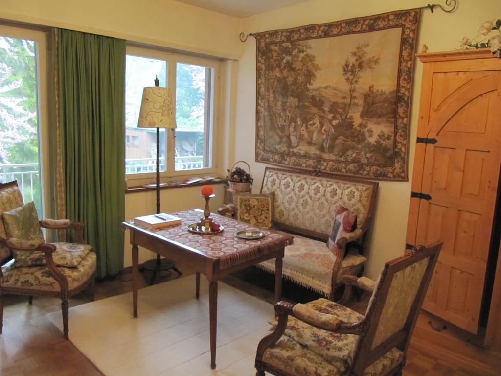 Chez Jean Et Daisy Bed and Breakfast Riehen Værelse billede