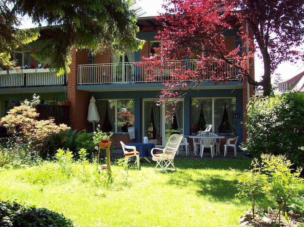 Chez Jean Et Daisy Bed and Breakfast Riehen Eksteriør billede